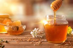 5 cách “đánh bay” sẹo rỗ bằng mật ong hiệu quả