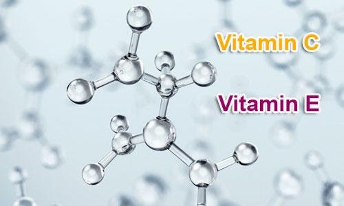 Vitamin C kết hợp cùng Vitamin E có được không