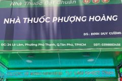 Nhà thuốc Phượng Hoàng của ai?